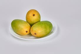 Dasheri Mangoes - 1 KG